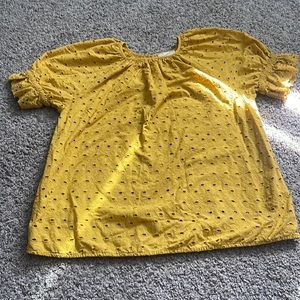 Universal Thread Top